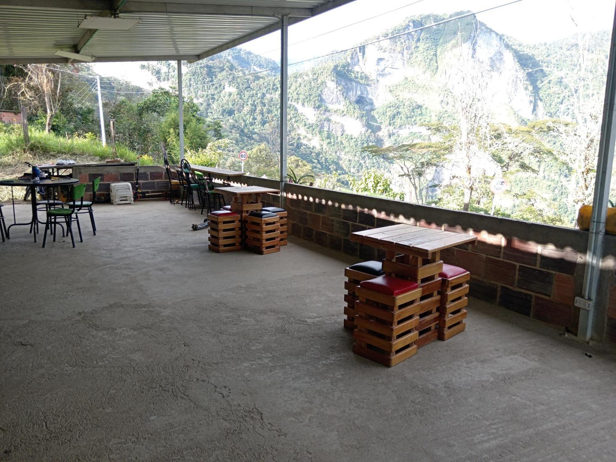 Mirador Ventanas De Tisquizoque Guest House Florian  Екстериор снимка